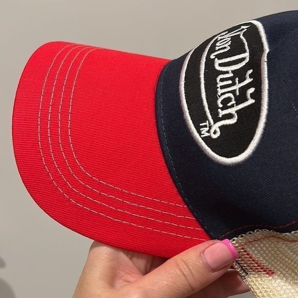 Graphic Hat, adjustable back. New, lightweight, unisex. Size L - Picture 3 of 11